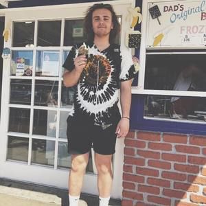 Meet your Posher, Aaron